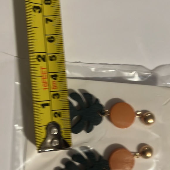 Cute, palm leaf, post, Dahle, Earrings, NWT - Picture 4 of 5